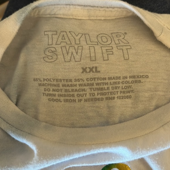 Limited edition Taylor Swift “Awesome” shirt - Picture 3 of 3